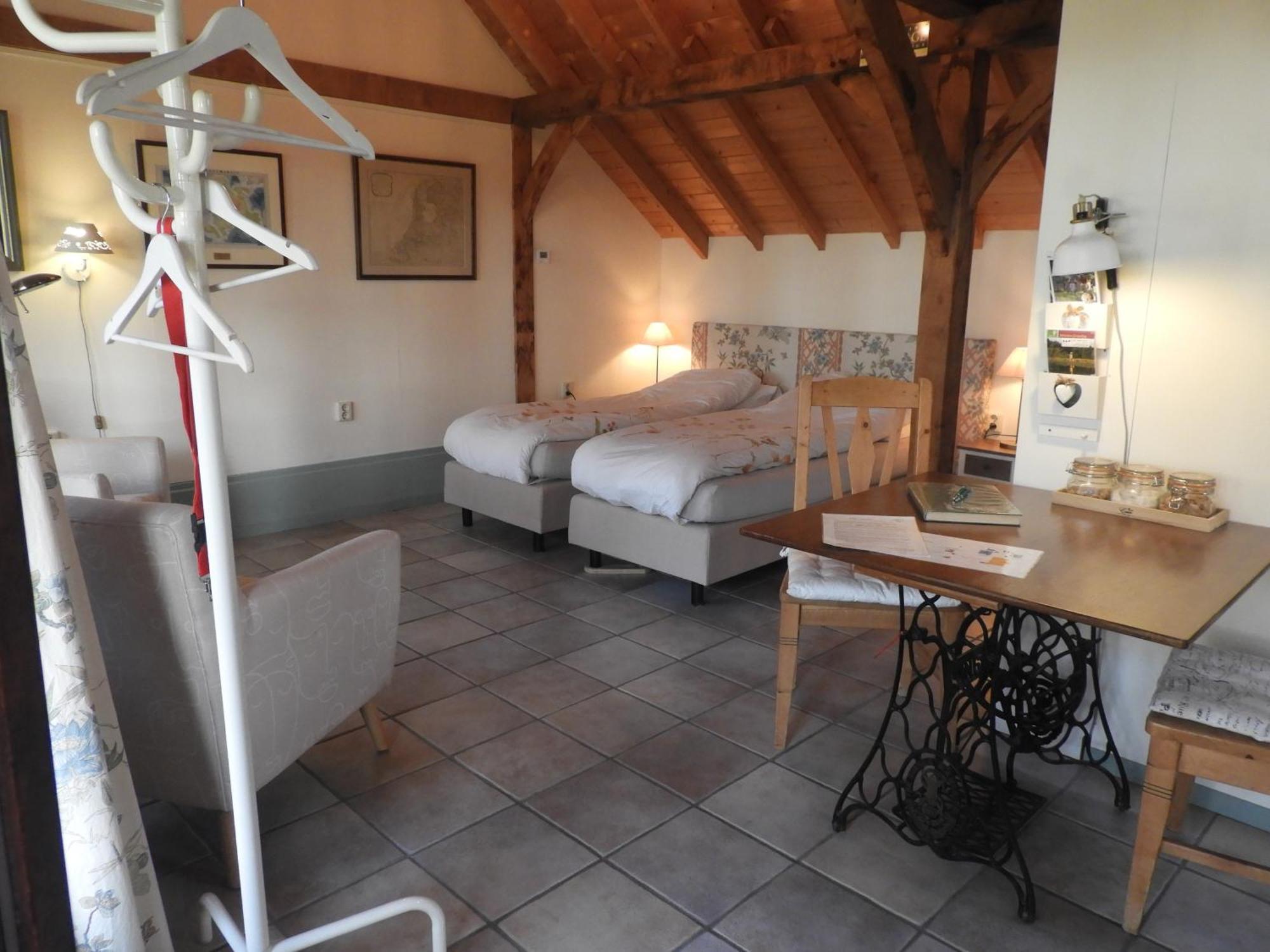 Bed&Breakfast 'T Eikeltje Hollandscheveld ภายนอก รูปภาพ